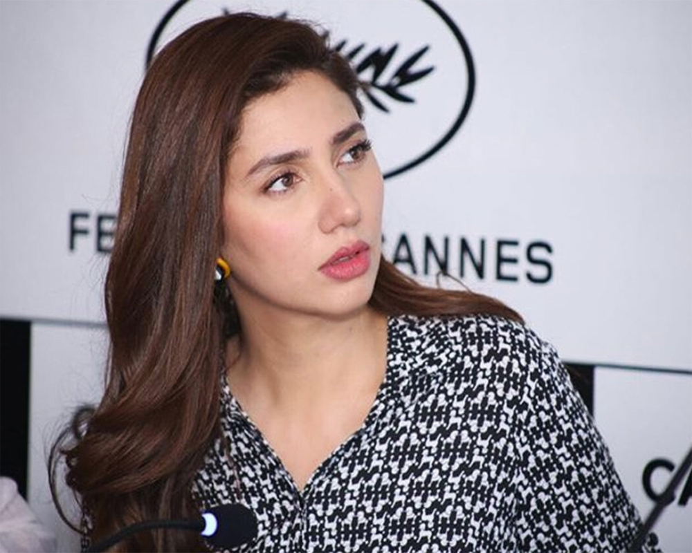 Mahira Khan Actors To Play The Role Of A Blind Girl