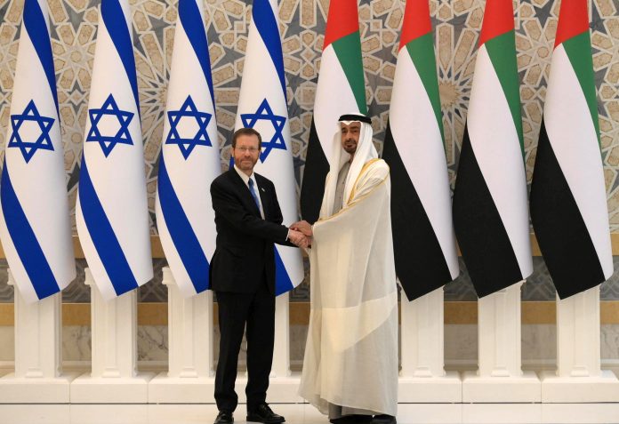 The President of Israel, Isaac Herzog, in a meeting with the then Crown Prince of Abu Dhabi, Mohamed bin Zayed Al Nahyan, January 2022.