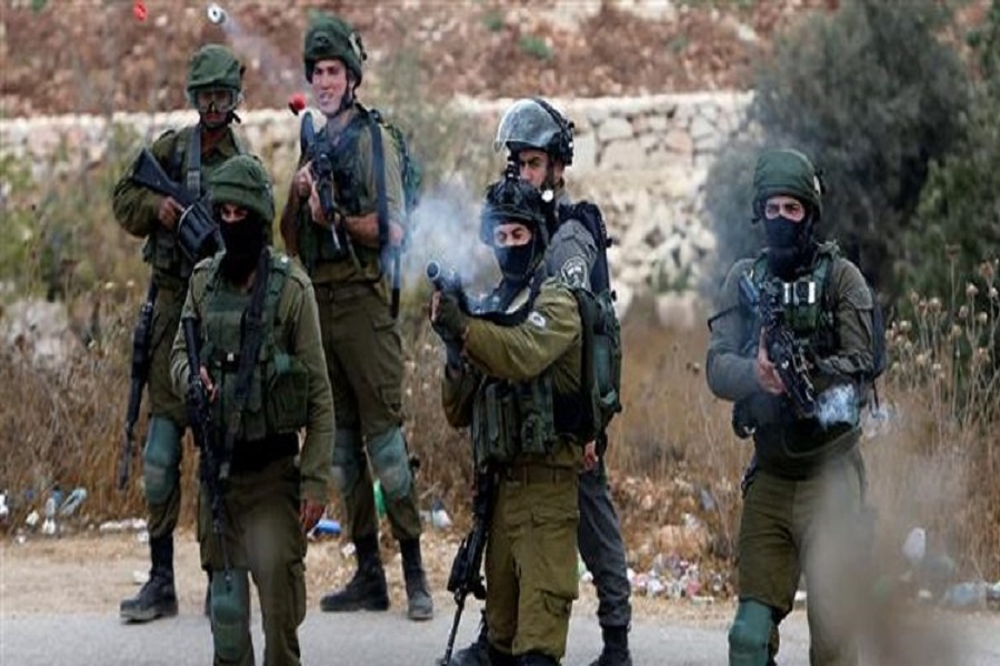 غرب اردن میں اسرائیلی فوج کا فلسطینیوں پر حملہ، متعدد افراد زخمی ہوگئے