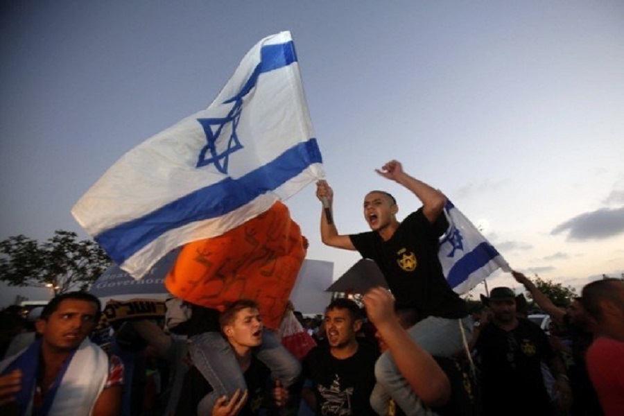 اسرائیلی انتہا پسند یہودیوں نے اماراتی تاجر کے خلاف شدید نعرے بازی کرتے ہوئے عرب امارات کو واضح پیغام دے دیا