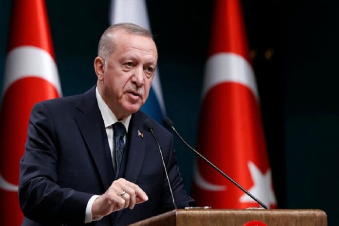 واٹس ایپ کی جانب سے نئی پالیسیوں کے اعلان کے  بعد ترک صدر نے واٹس ایپ کا استعمال ترک کرنے کا اعلان کردیا