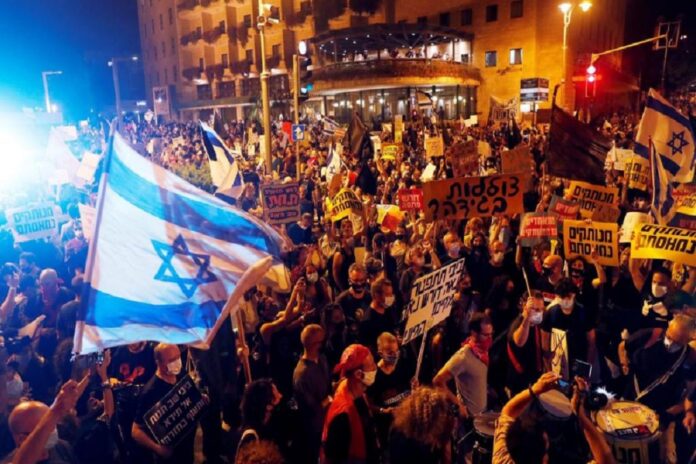اسرائیلی وزیر اعظم نیتن یاہو کے خلاف ایک بار پھر شدید مظاہرے، پولیس نے متعدد افراد کو گرفتار کرلیا