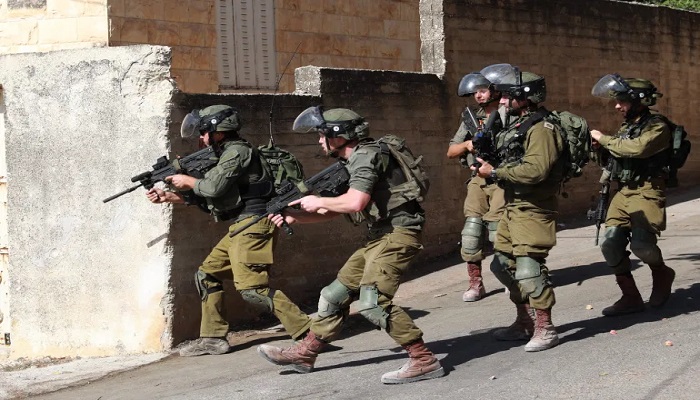 اسرائیلی فوج کا فلسطینیوں کے خلاف کریک ڈائون، حماس رہنما سمیت متعدد فلسطینی گرفتار کرلیئے