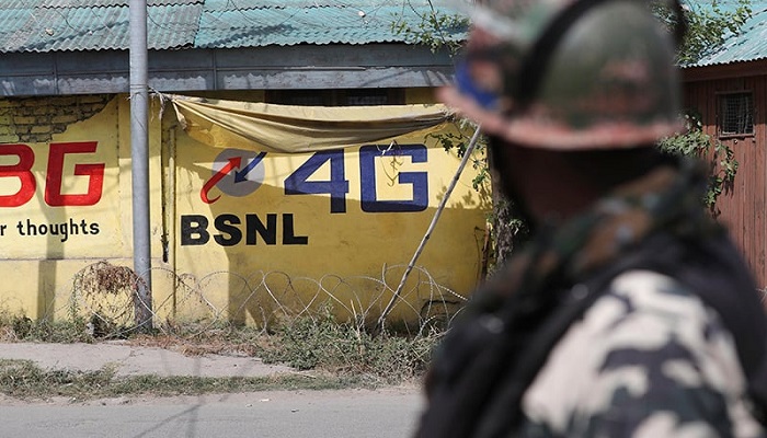 بھارتی حکام نے 18 ماہ بعد مقبوضہ کشمیر میں فور جی انٹرنیٹ سروس بحال کردی