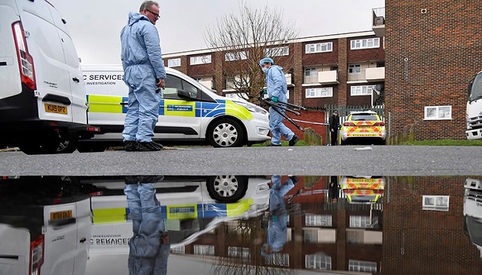 لندن میں متعدد مقامات پر چاقو حملوں کے واقعات، ایک شخص ہلاک اور 9 زخمی ہو گئے