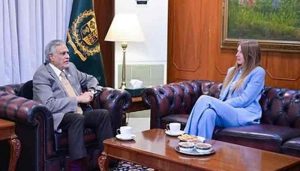 اسحاق ڈار
